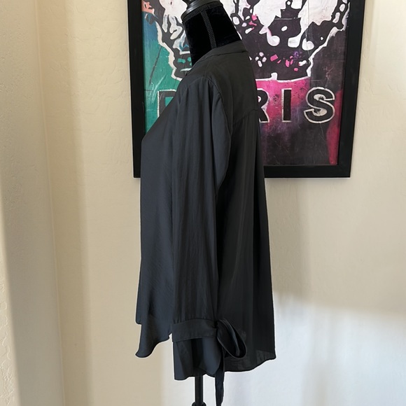 Super Cute Black Ellison Tab Collar Tie Cuff Shirt Size Medium - Picture 4 of 11
